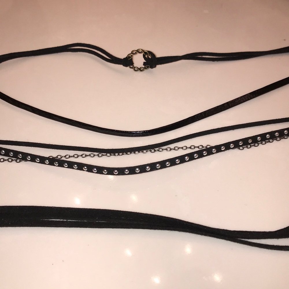 Bundle of 4 black chocker necklaces